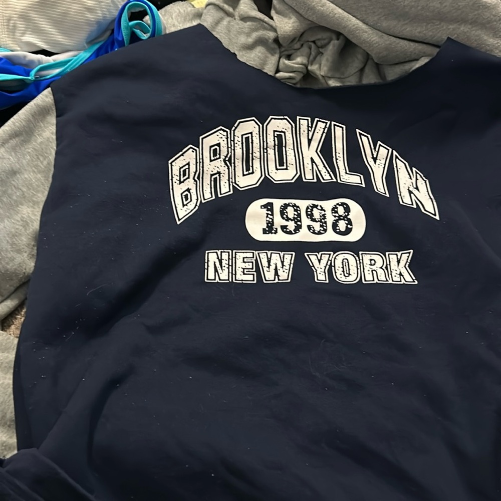 oversize sweatshirt